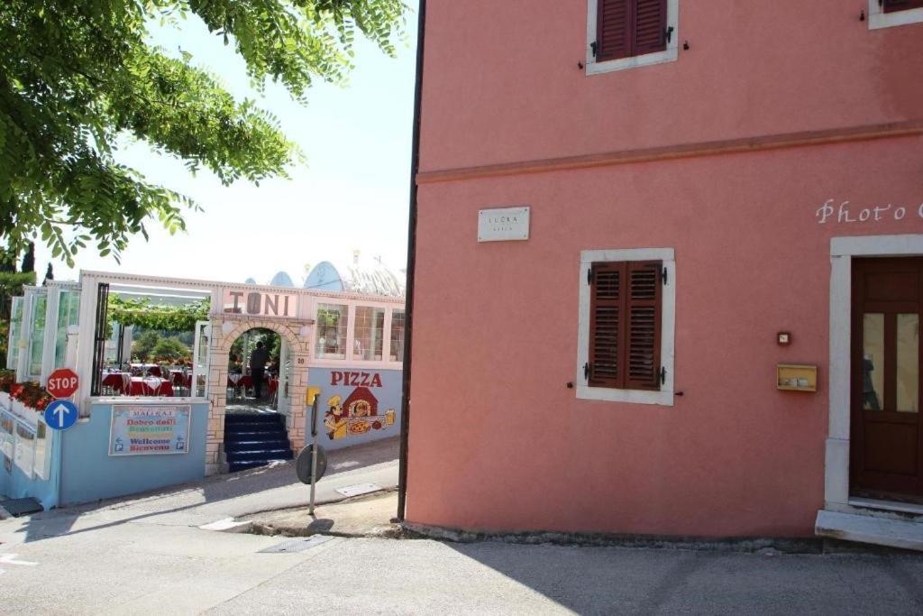 Lovely Studio Apartments Mali Raj Vrsar Exterior foto